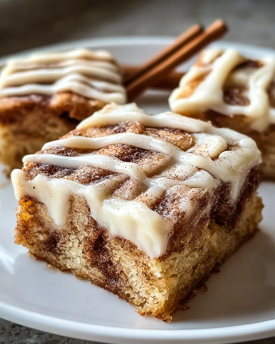 Cinnamon Roll Bliss Bars Recipe: Delicious Dessert Treat!